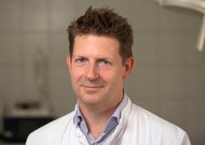 Dr. med. Tobias Hirsch – Experte für Gefäßmedizin und Phlebologie